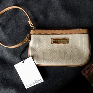NWT Calvin Klein Wristlet